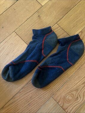 Men's Ankle Athletic Socks - Navy with Red Trim